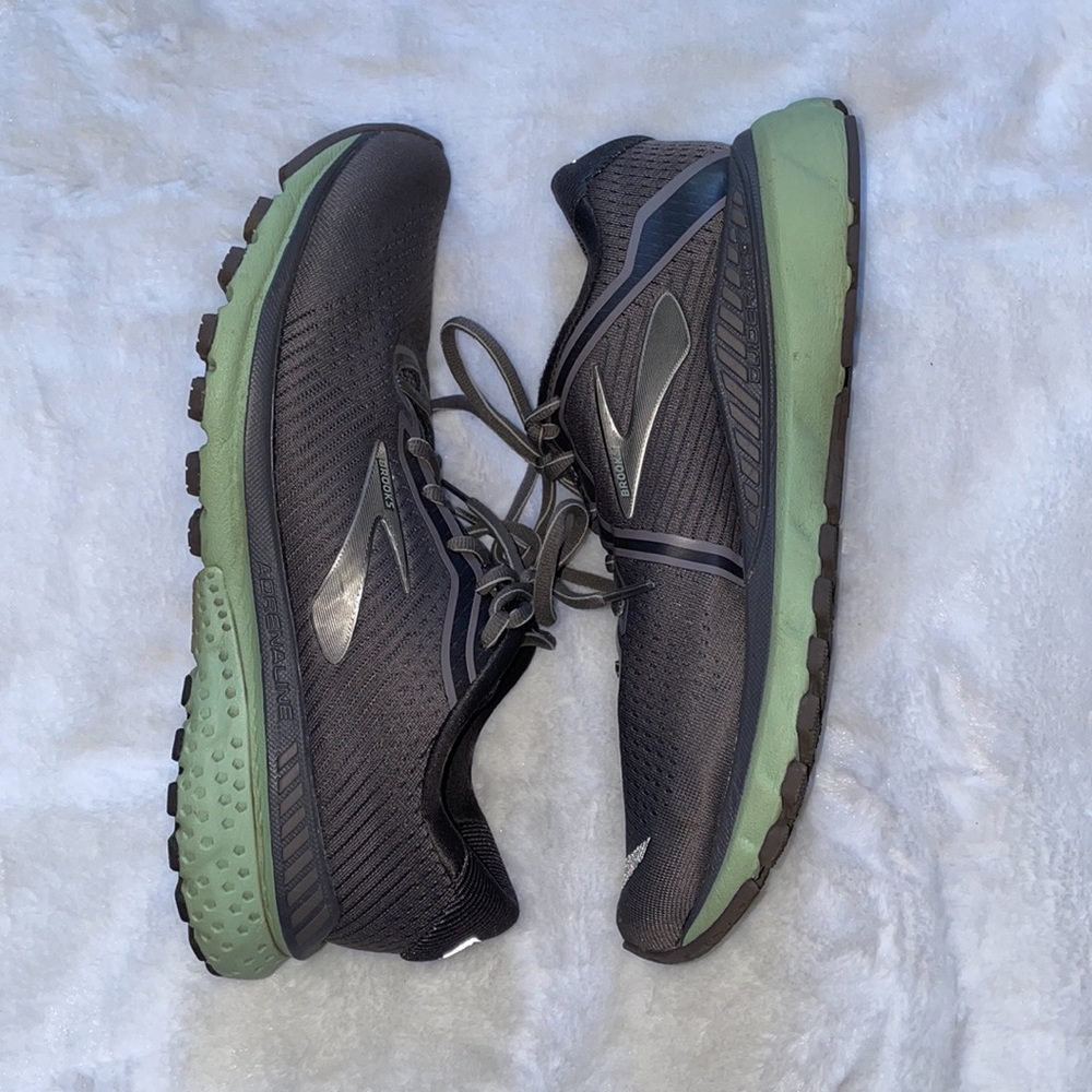 Brooks Adrenaline GTS 20 Running Shoes, Grey/Mint, Women's 9.5
